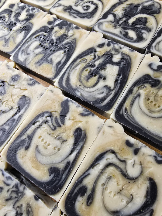 Grapefruit, Vanilla, Geranium Raw Goat's Milk Soap