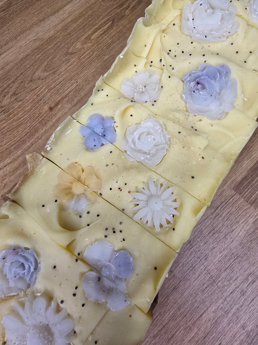 Vanilla & Peppermint Pumpkin Purée Raw Goat's Milk Soap